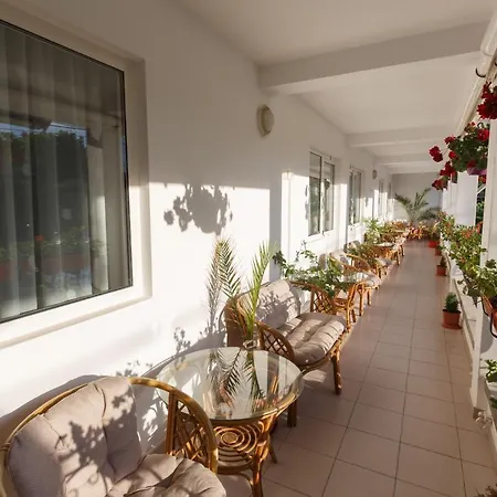 Pensiunea Adriana Maison d'hôtes 4*