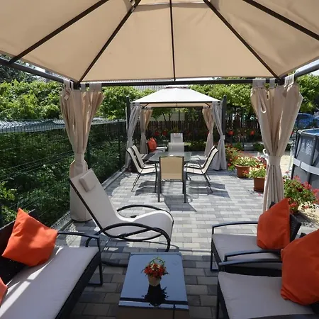 Maison d'hôtes Pensiunea Adriana 4*