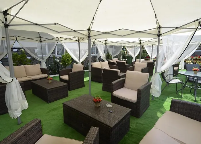 Pensiunea Adriana בית הארחה קוסטינסטי