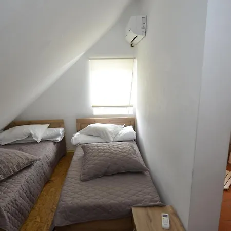 Pensiunea Adriana 4*